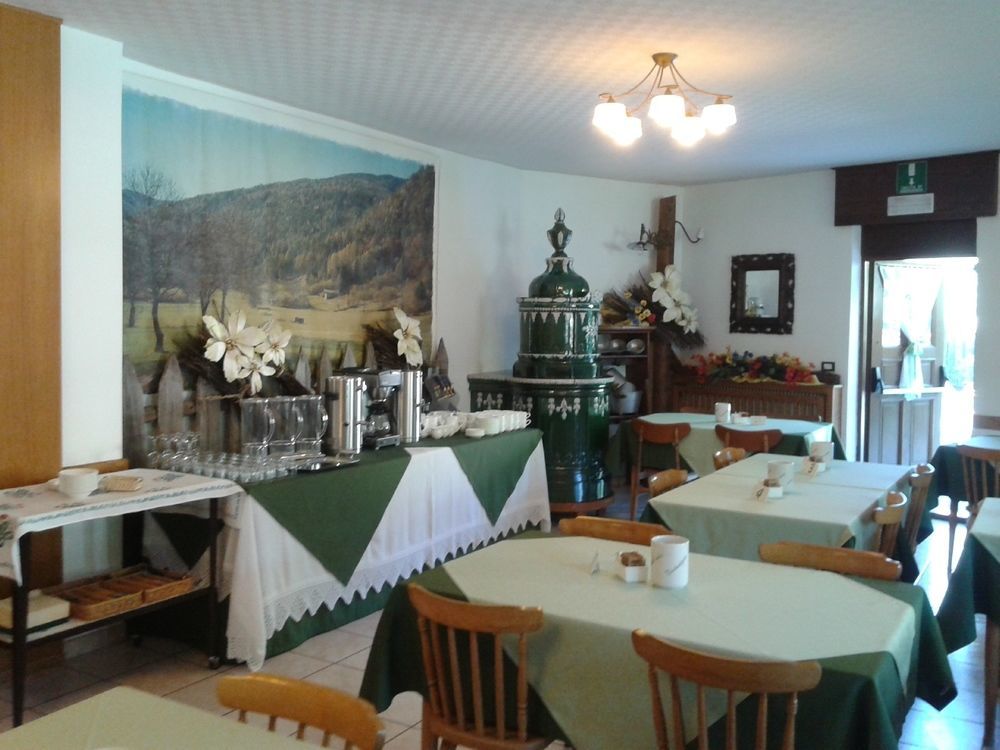 Albergo Garnì Cavento Pinzolo Esterno foto